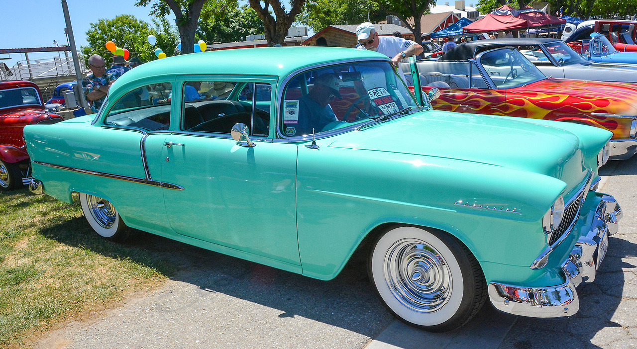 10 CUSTOM  CHEVY (128).jpg