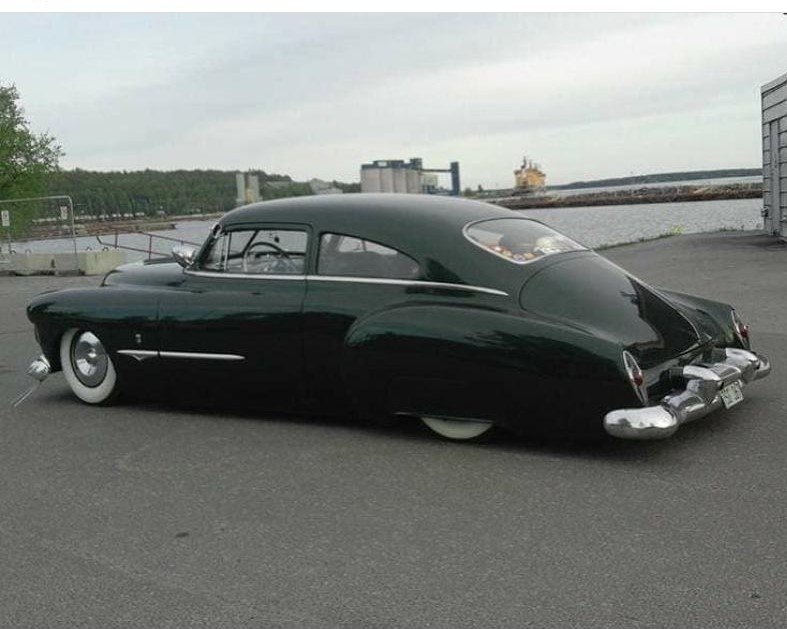 10 CUSTOM  CHEVY (13).jpg