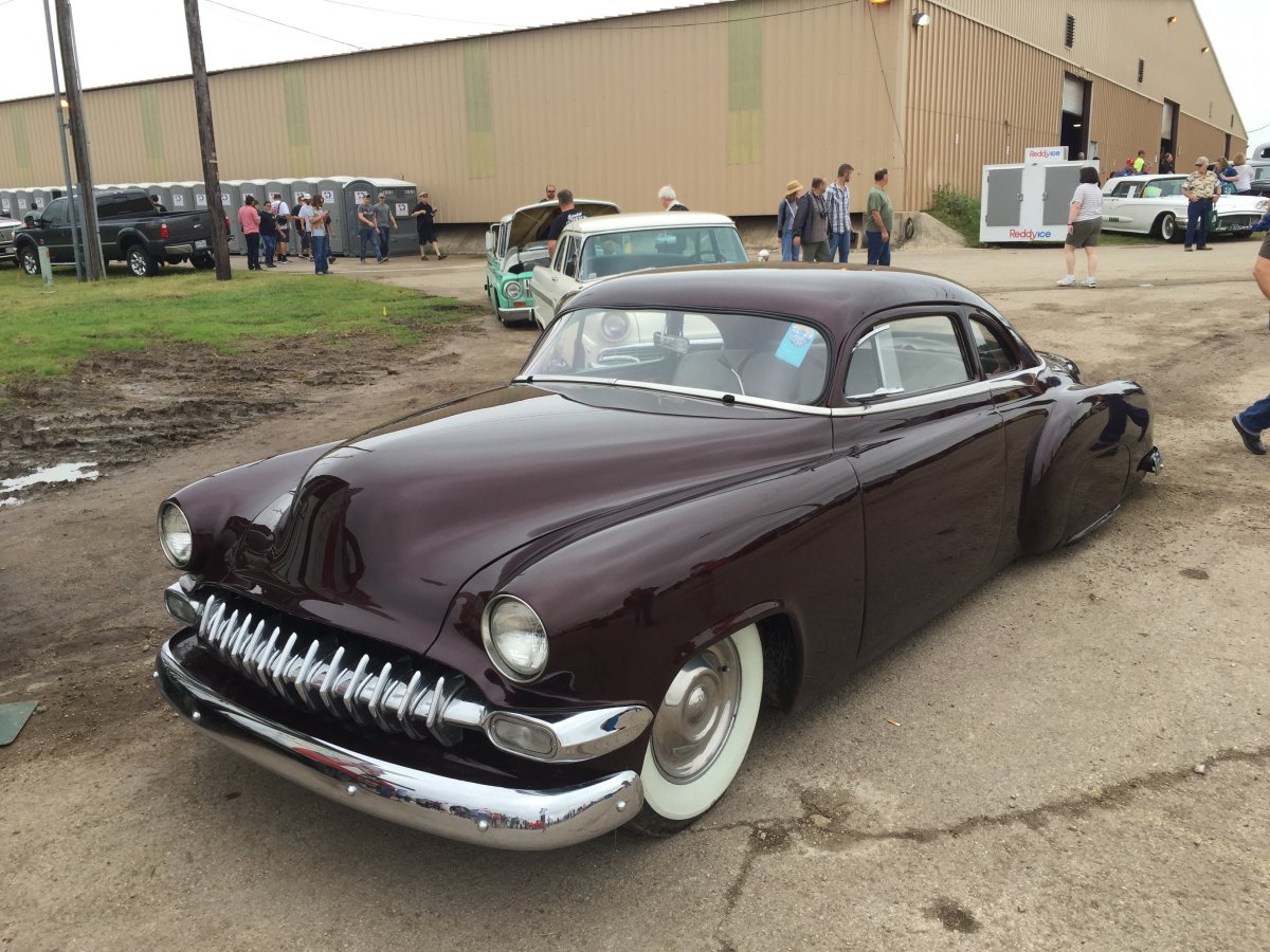 10 CUSTOM  CHEVY (2).jpeg