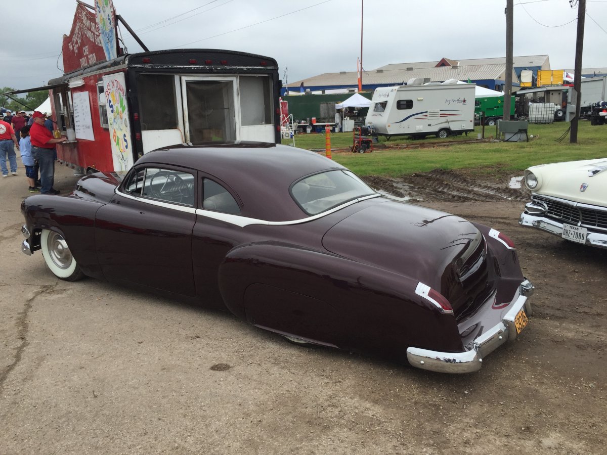 10 CUSTOM  CHEVY (3).jpeg