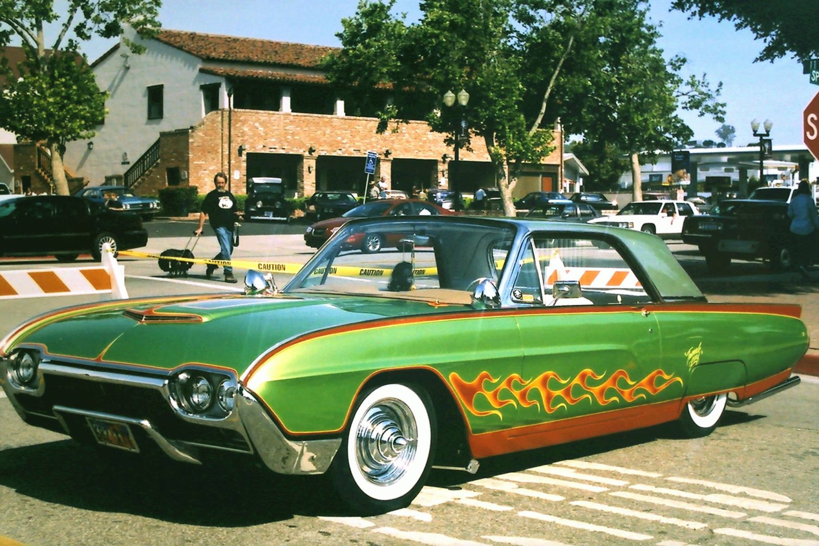 10 CUSTOMS (785).jpg