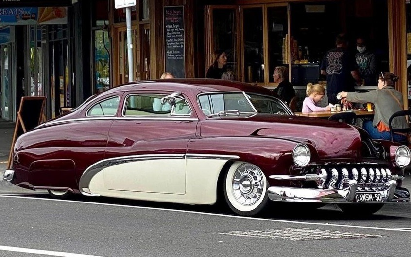 10 CUSTOMS (876).jpg