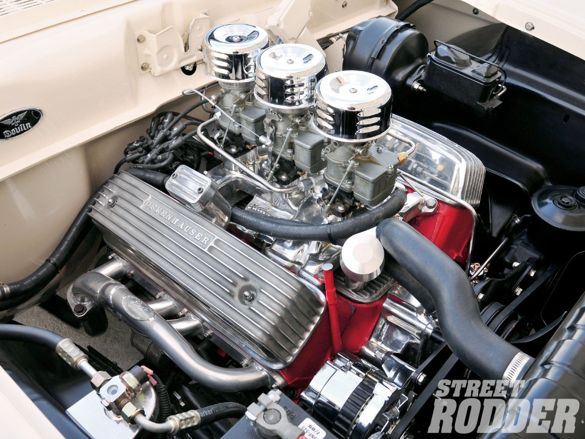 1006sr_01_o+1957_ford_fairlane+312_y_block_motor.jpg