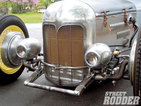 1008sr_11_z-1932_ford_pickup-grill.jpg