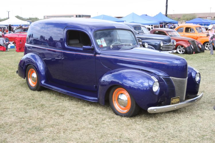 1011sr_01_z+1940_ford_sedan_delivery+scottsdale_best_ford_in_a_ford.JPG.jpg