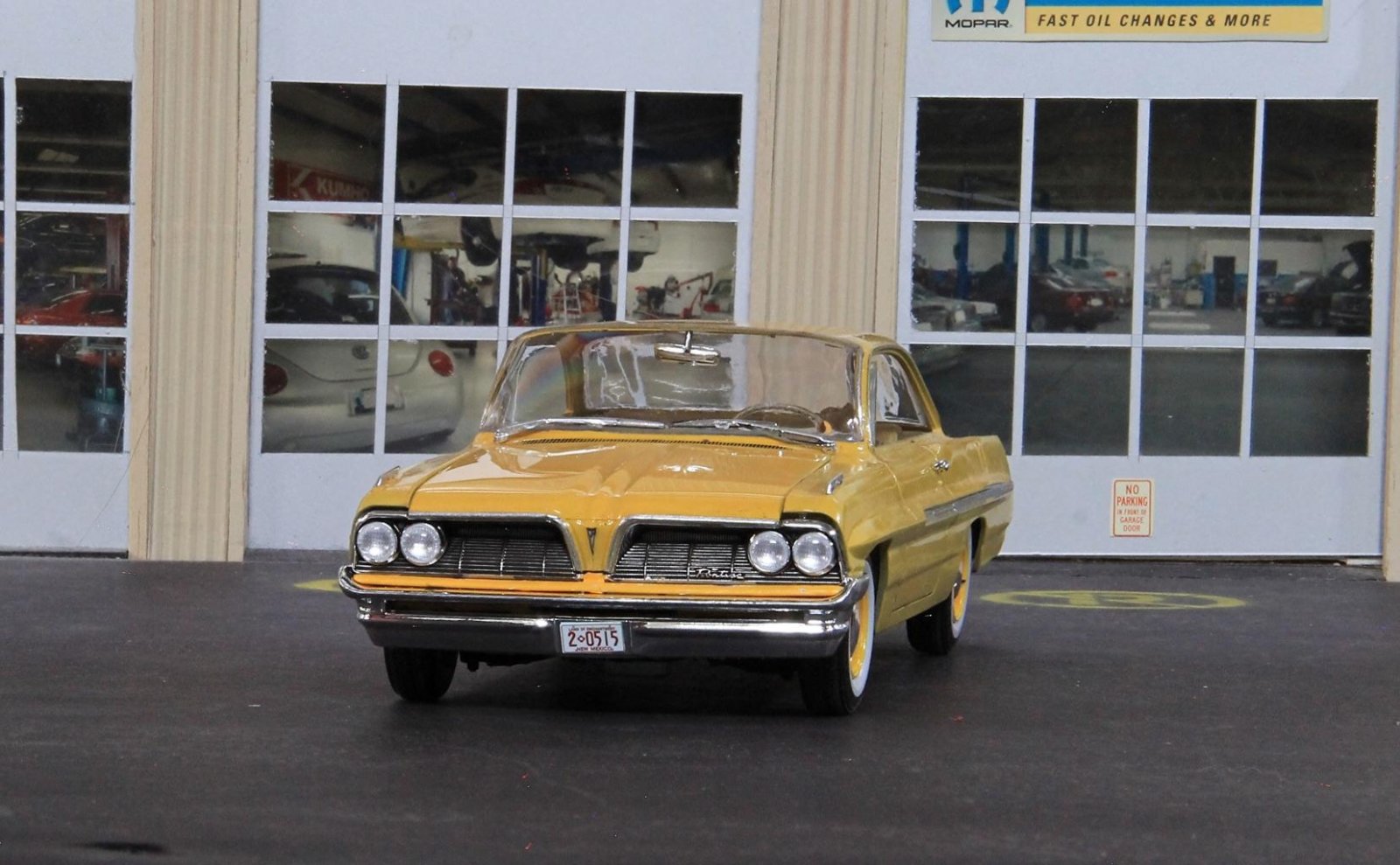 1025958961_pontiaccatalina196111.jpg.b9fba29e38bfe2bf3398abc45a6b6293.jpg