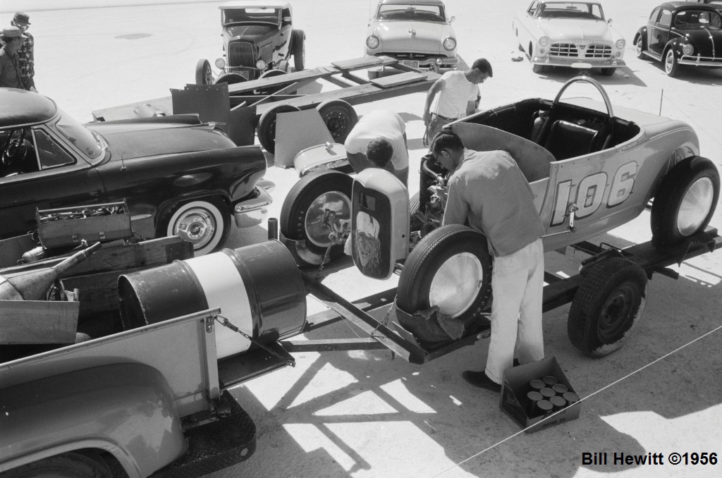 #106 Bonneville 1956 (by Bill Hewitt) - 2.JPG