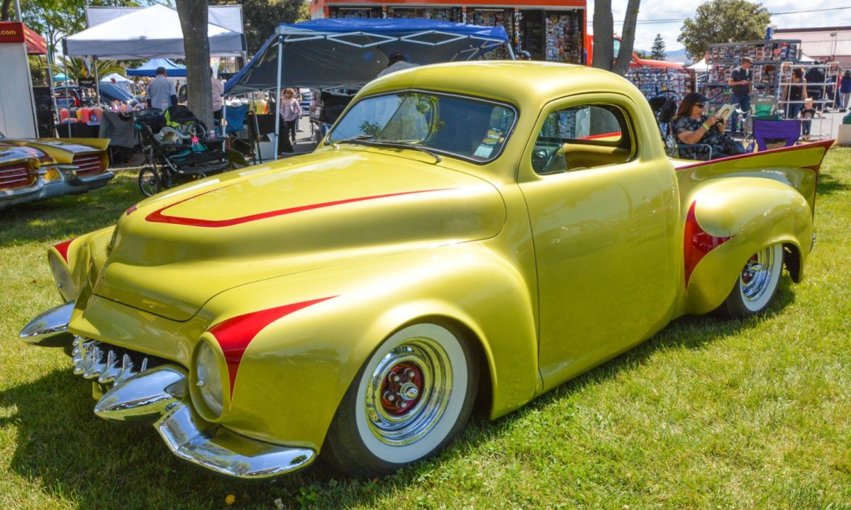 11 Atomitron 1949 Studebaker2.jpg
