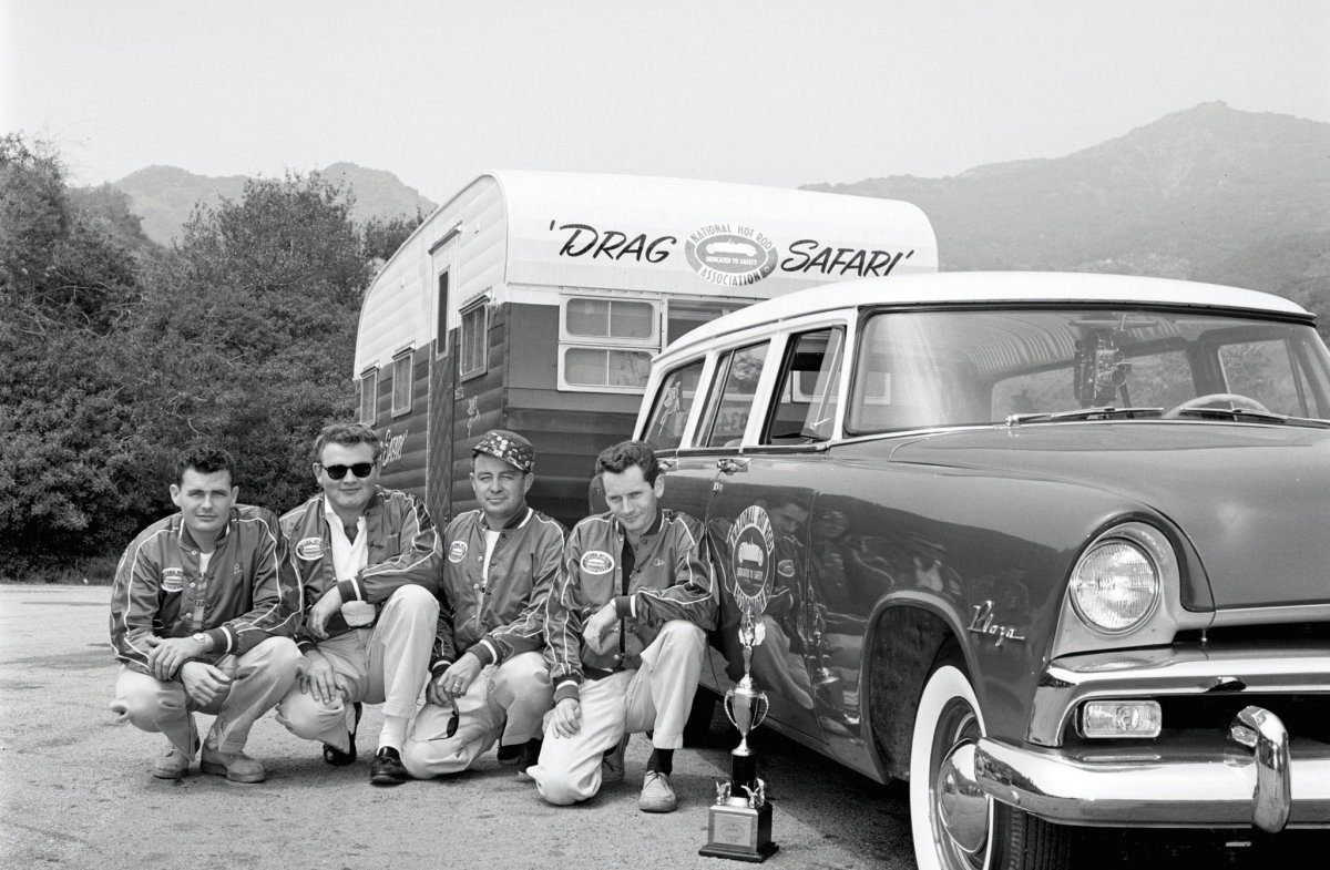 110c bob-d-olivo-safari-crew.jpg