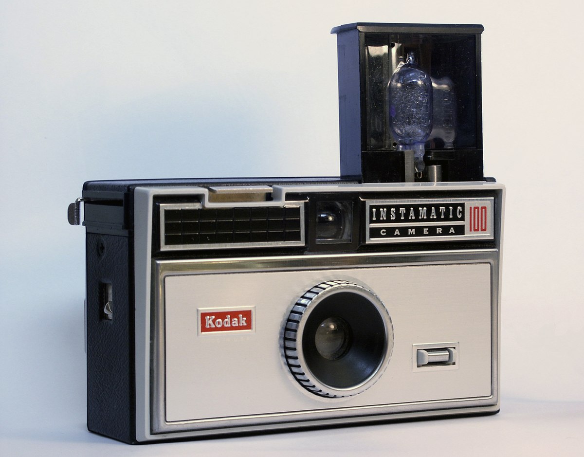 1200px-Kodak_Instamatic_100.jpg