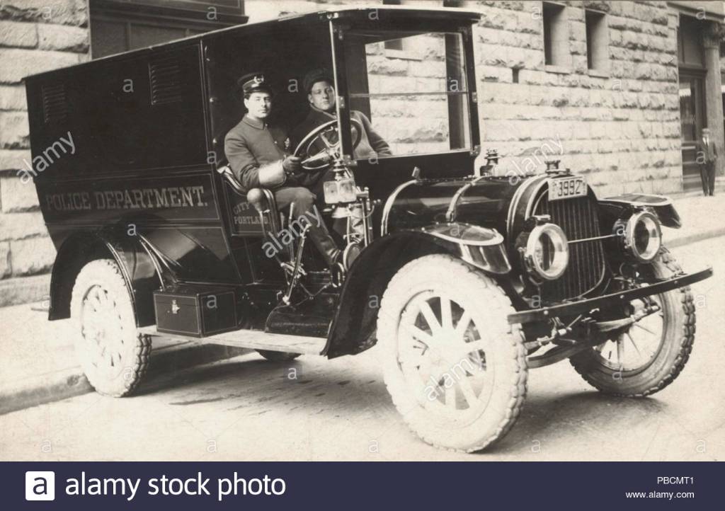 1211-pope-hartford-paddy-wagon-PBCMT1.jpeg