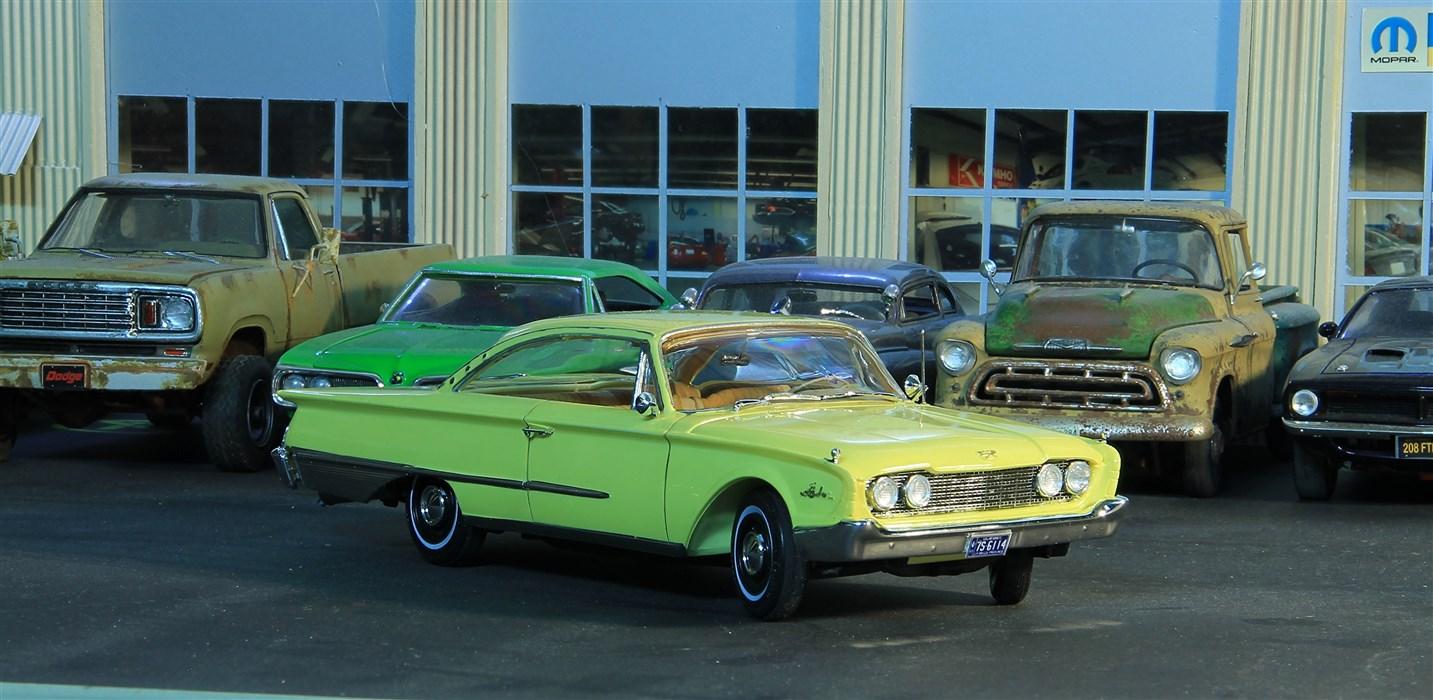 1292267205_fordstarliner06.jpg.2b3d421800a3e0ec95858a49b0b53e31.jpg