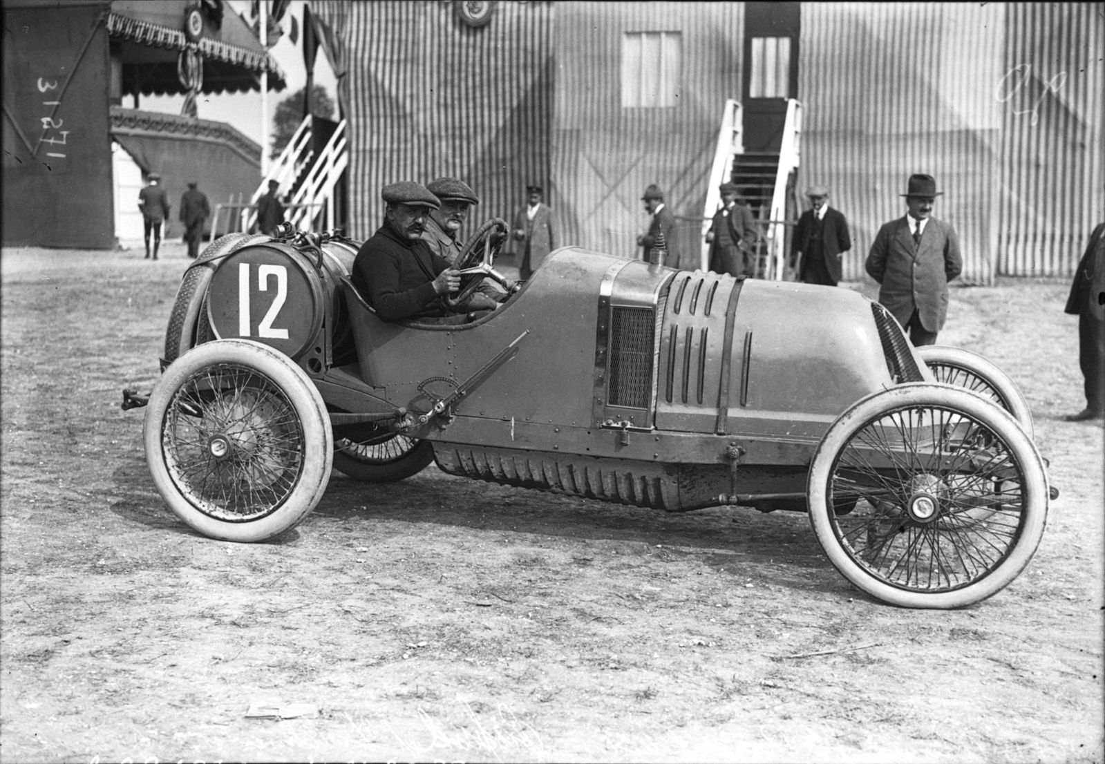 1599px-Fernand_Gabriel_at_the_1913_French_Grand_Prix_(3).jpg