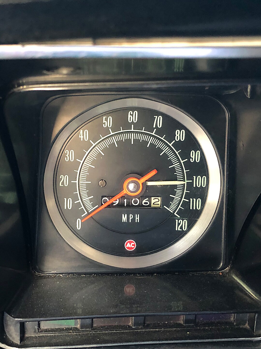 181-1969-Camaro-120-mph-speedo-U15-warning-indicator (1).jpg