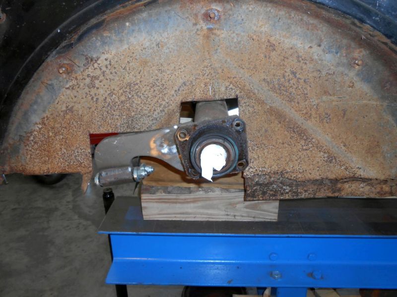 188 091516 Right rear brake and backing plate removed.JPG