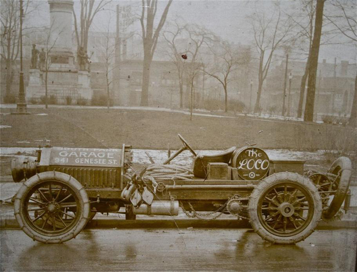 1911 LOCO-mobile, South Park Garage RochesterNY 700p .jpg