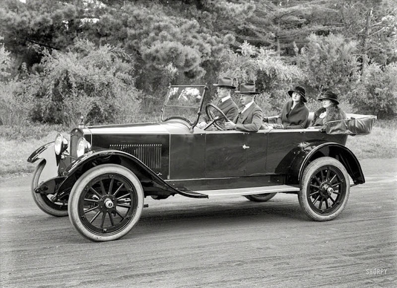 1920. Grant touring car..jpg