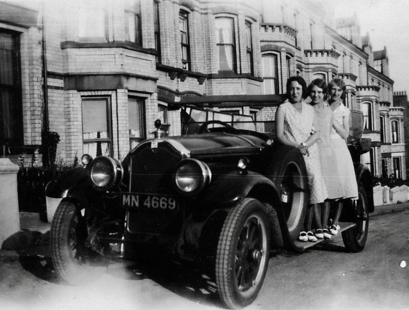 1920s-fashion-36.jpeg