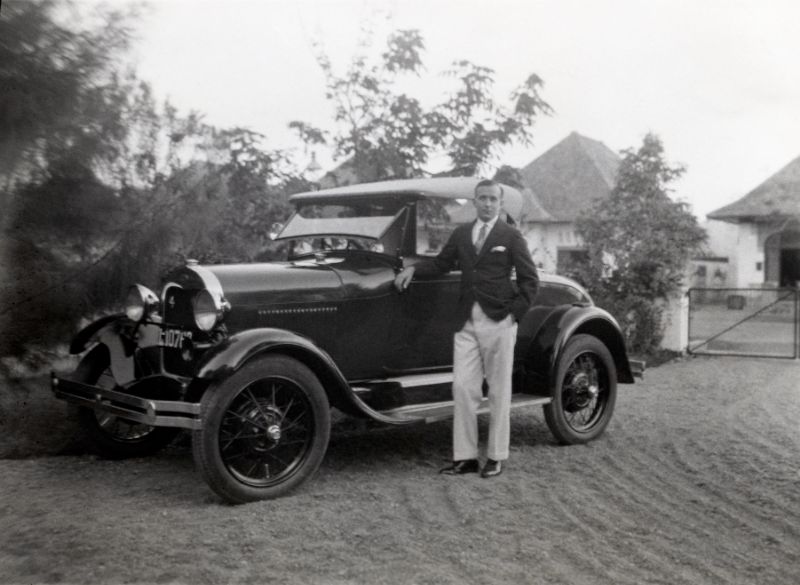 1920s-men-automobiles-10.jpeg