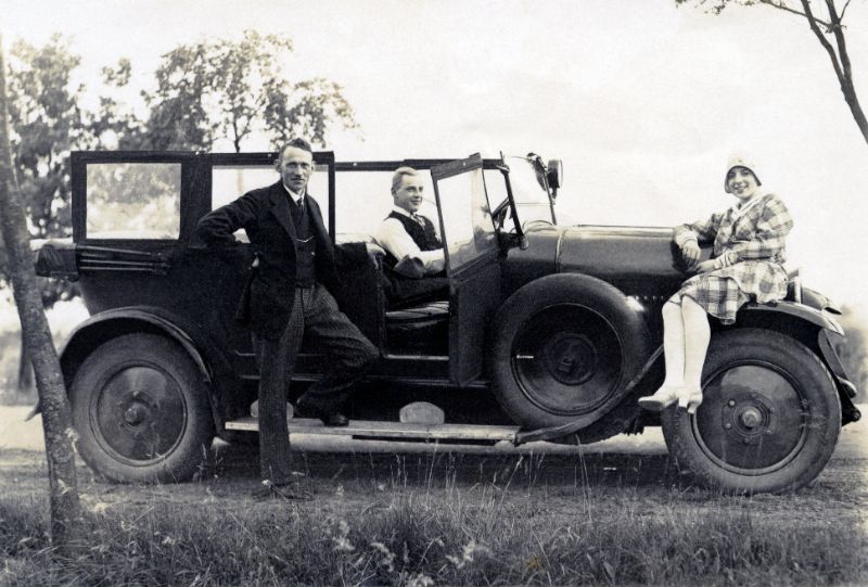 1920s-men-automobiles-20.jpeg