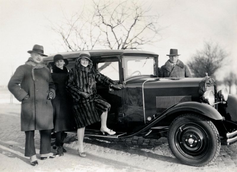 1920s-men-automobiles-24.jpeg