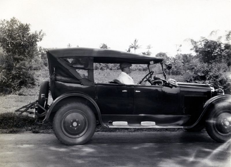 1920s-men-automobiles-6.jpeg