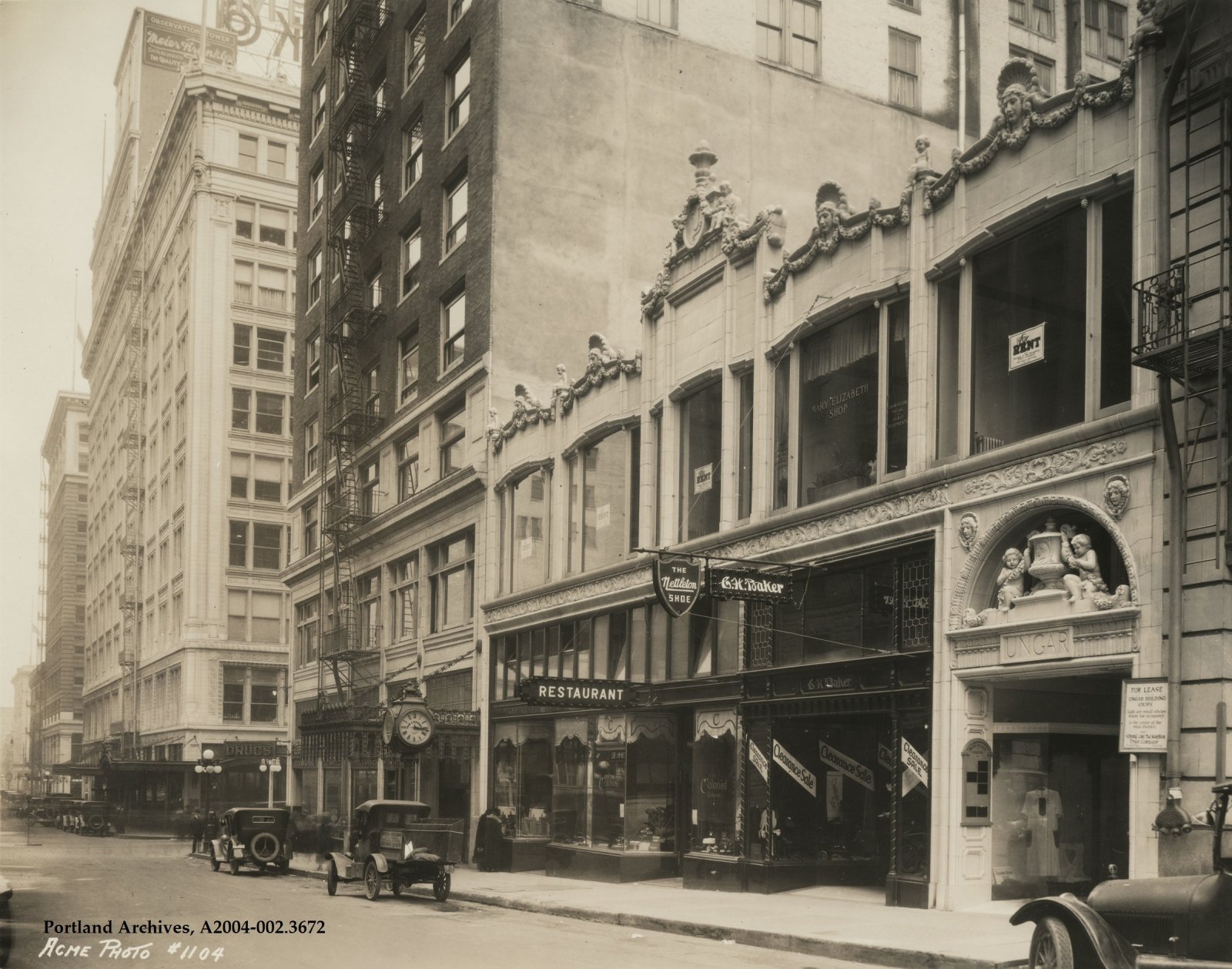 1923-c_view-of-the-ungar-building-on-sw-alder.jpg
