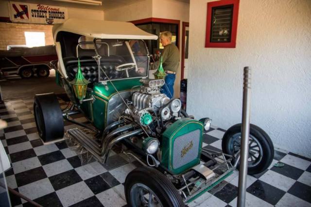 1924-fad-t-bucket-roadster-former-isca-show-car-built-1965-66-2.jpg