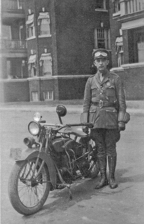1924 T-R Policeman.jpg