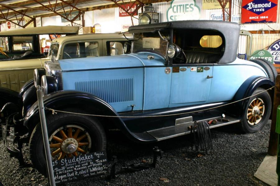 1925 Studebaker.jpg