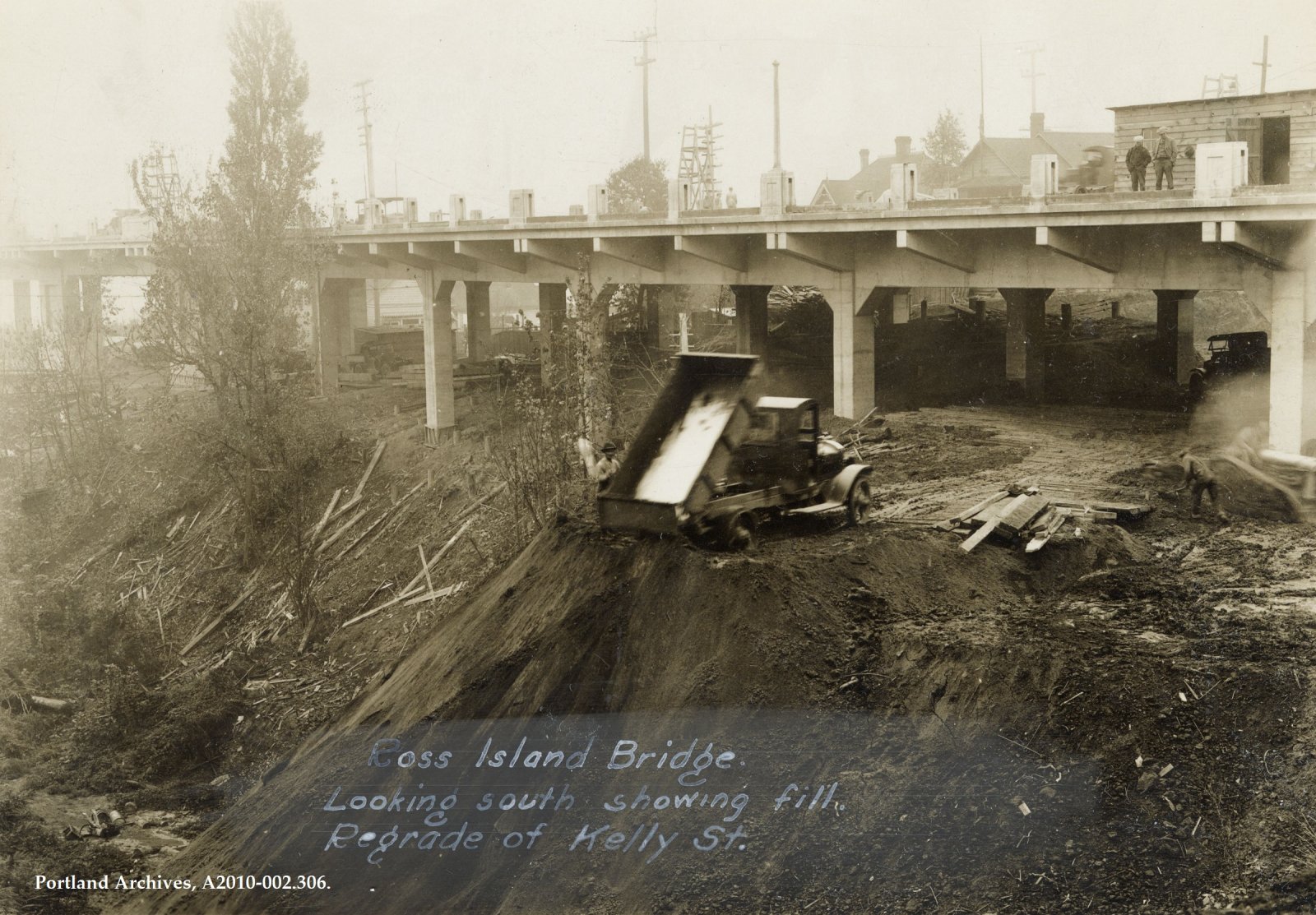 1926-jan-31_ross-island-bridge-construction-looking-south.jpg