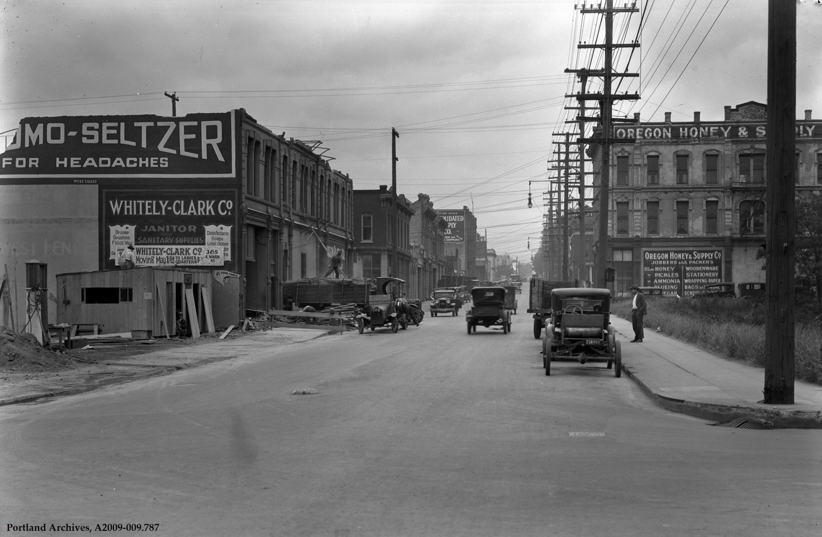 1928-c_se-union-ave-near-se-oak-st_a2009-009-787.jpg