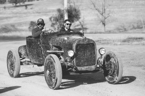 1929_ford_with_turtledeck.jpg