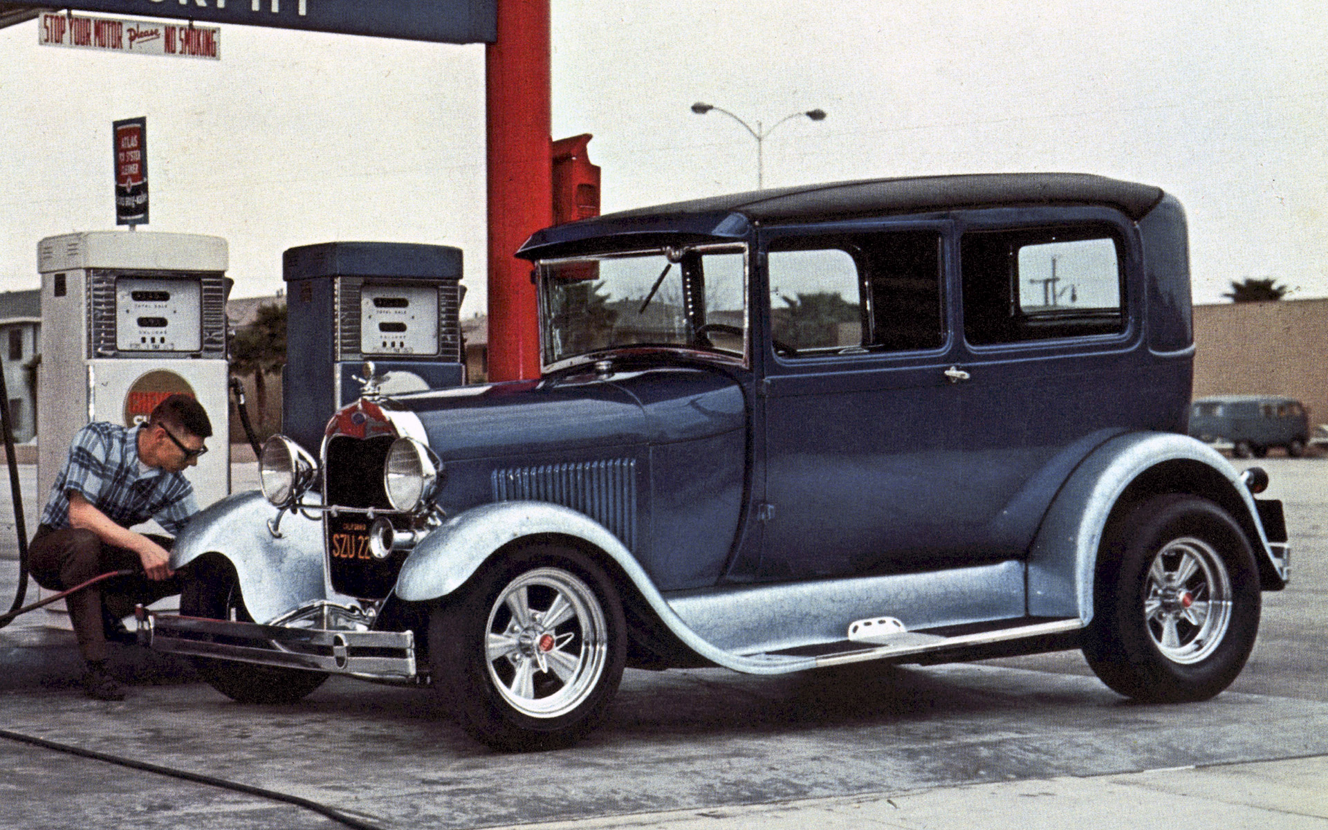 1929tudor_blue.jpg