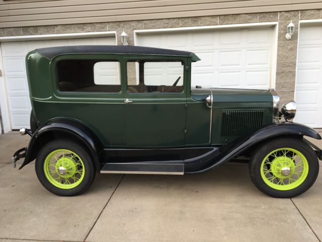 1930-model-a-ford-tudor-sedan-2.jpg