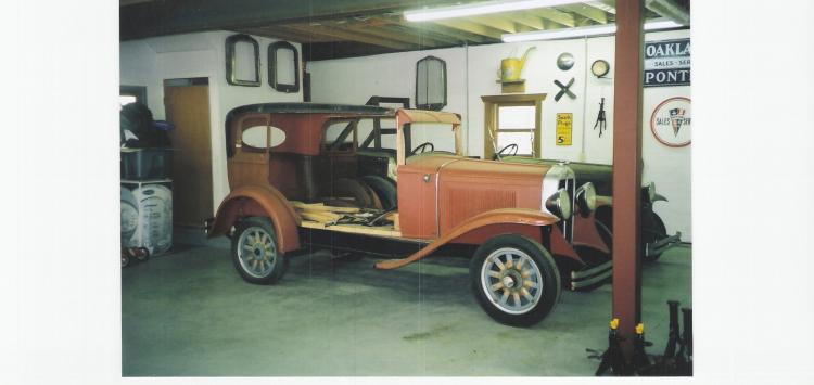 1930 Pontiac sedan mine.jpg