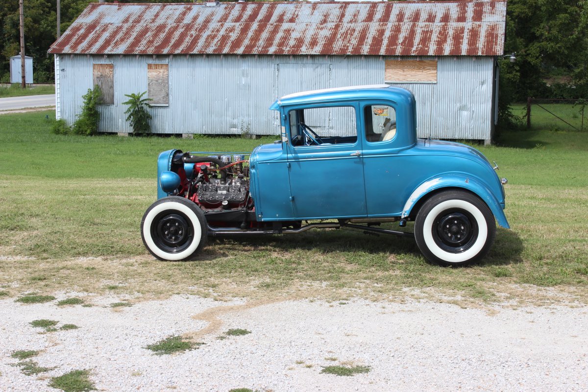 1930 survivor coupe 008.JPG