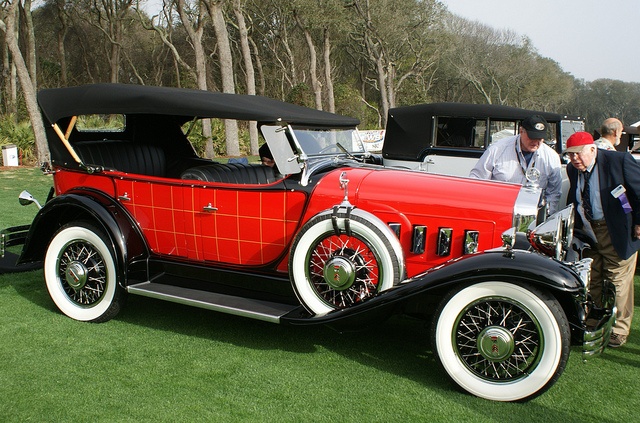 1930 Willys Knight plaidside phaeton.jpg