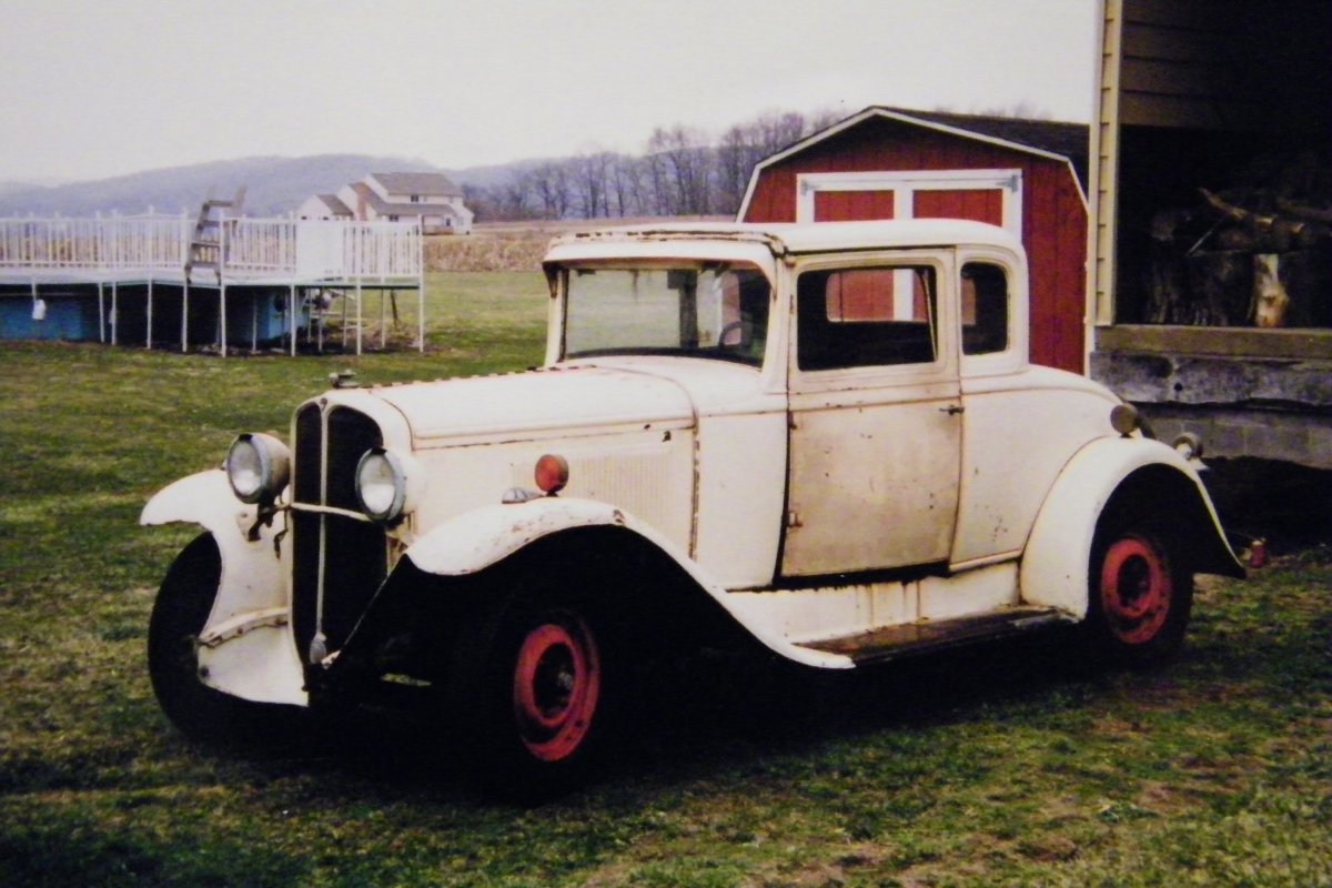 1931 PONTIAC (1999) 002.jpg