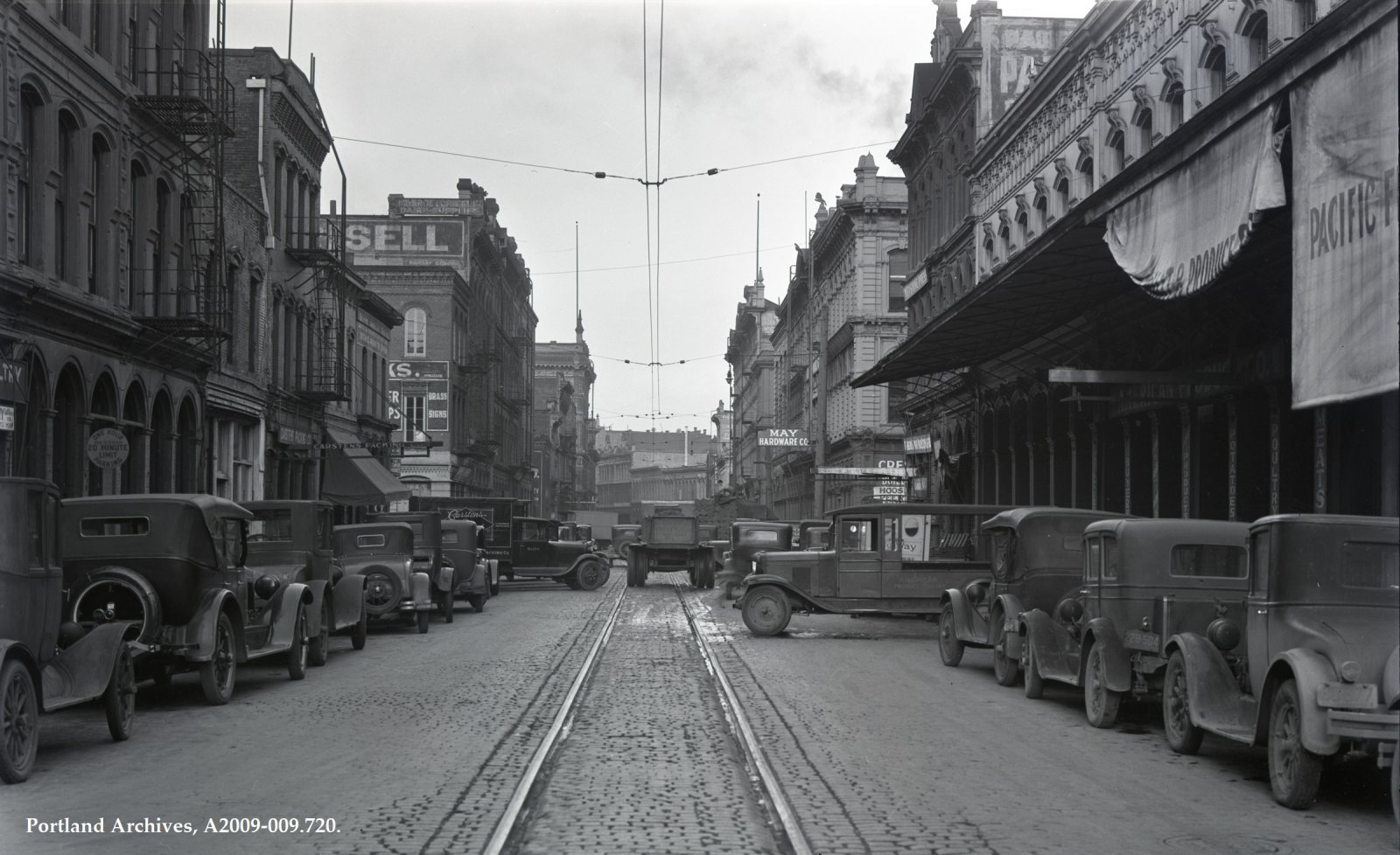 1931-sw-front-ave-and-washington.jpg