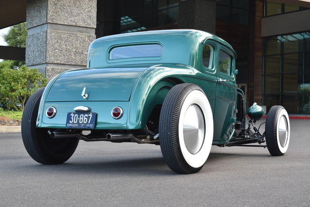 1932-32-ford-coupe-chopped-channeled-steel-real-deal-hot-rod-rat-scta-lakes-34-9.jpg