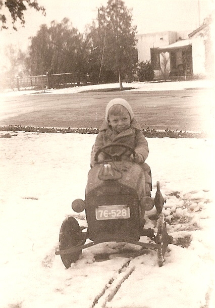 1932-dec-eleanor-said-this-was-the-only-picture-of-the-snow-so-it-is-only-loaned-to-me.jpg