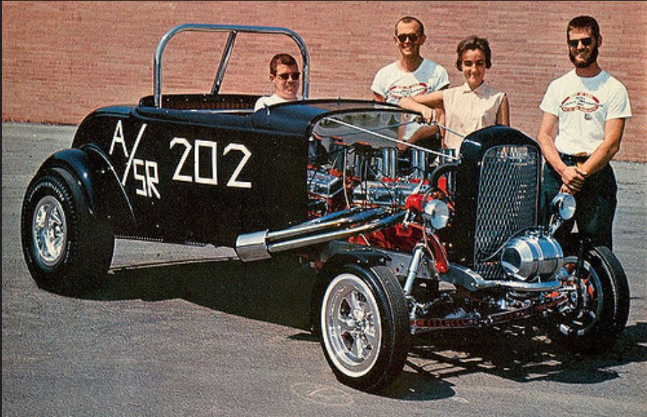 1932 Ford highboy with L to R Dave Rudy, John Lykes, June Rudy, & Bill Lykes1964.JPG