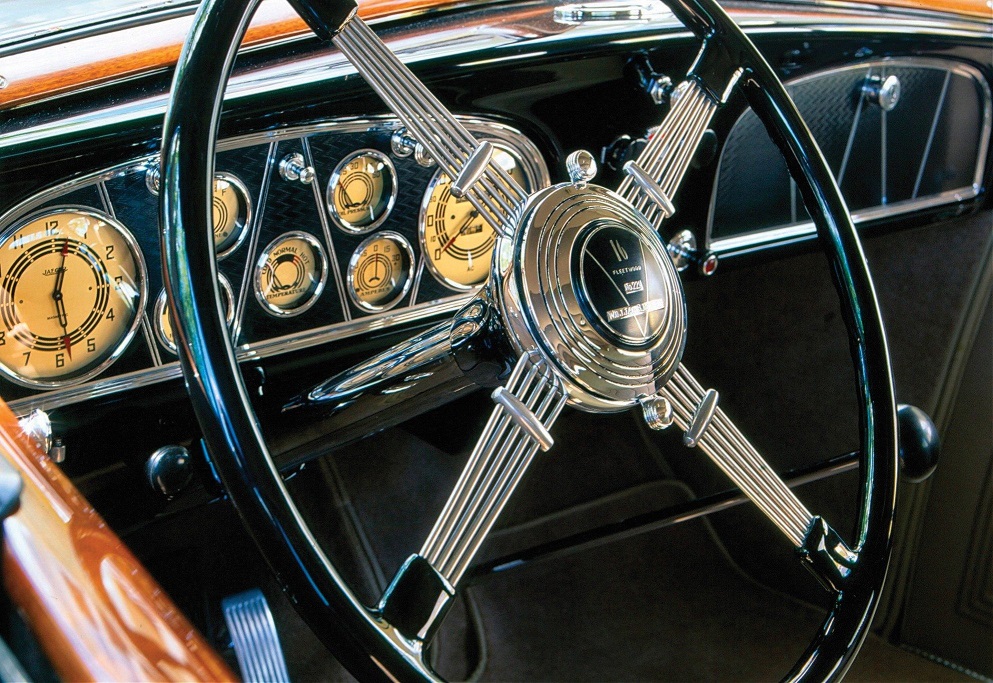 1933-Cadillac-V16-Dashboards-and-Instruments.jpg