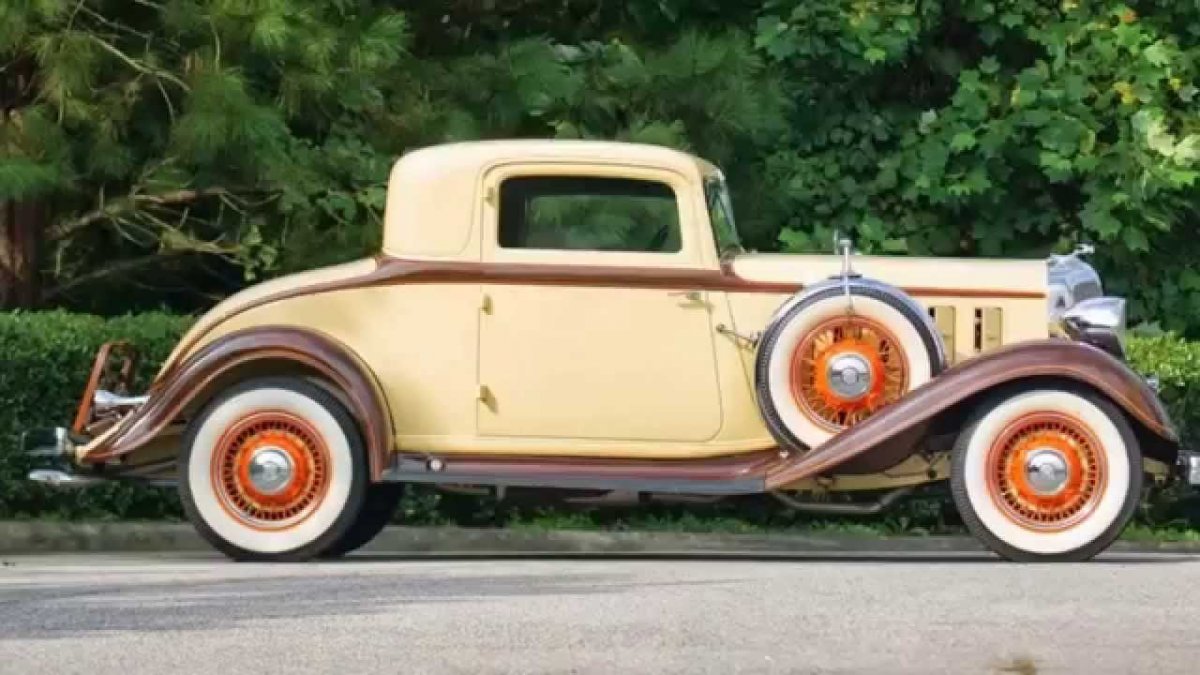 1933 Chrysler body.jpg