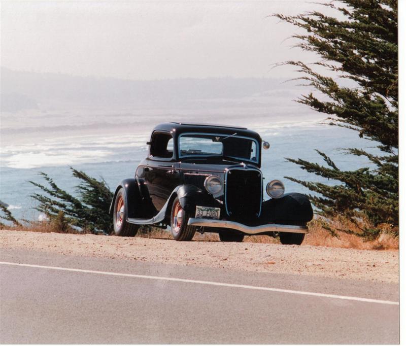 1933 Ford 3 window coupe (Medium).jpg