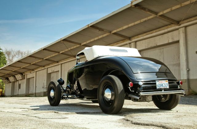 1933-ford-roadster-rear.jpg