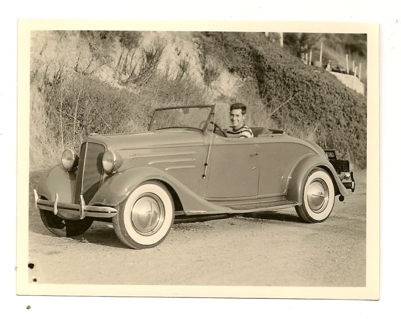 1934 Chevy roadster Hot Rod.jpg