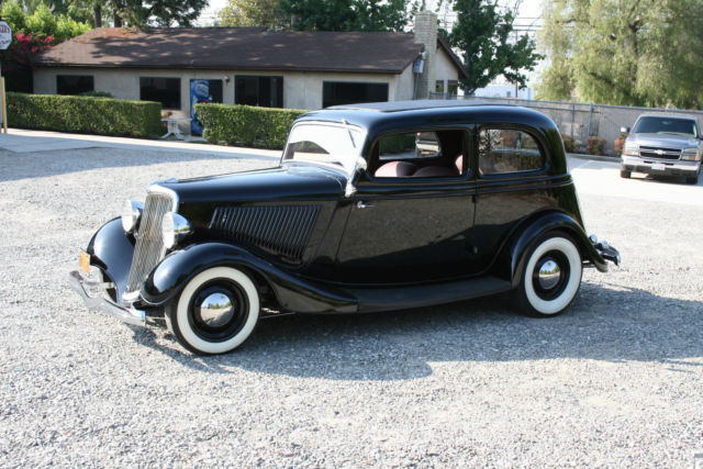 1934-ford-victoria-deluxe-traditional-hot-rod-2-door-sedan-1932-1933-vicky-4.jpg