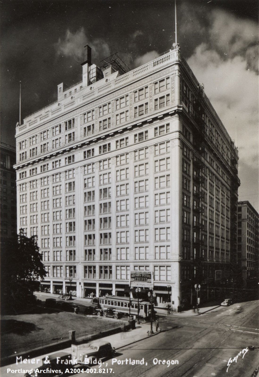 1935-c_meier-frank-building-portland-oregon_a2004-002.8217.jpg